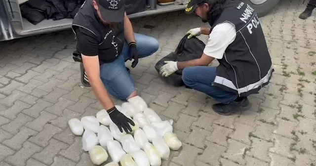 Yolcu valizinden 13 kilo metamfetamin çıktı Bitlis Haberleri