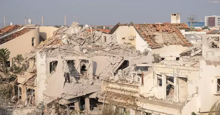 İsrail’de büyük yıkım! İran’ın füze saldırısının etkileri gün ağarınca ortaya çıktı! İşte Tel Aviv’den gelen o görüntüler…