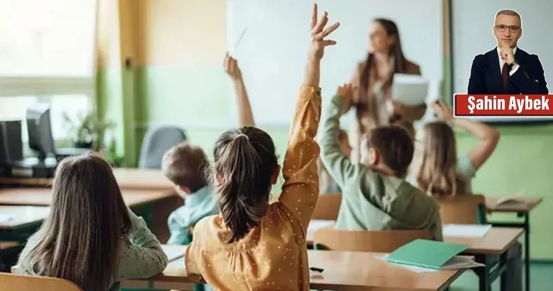 Ana sınıfları ne ideolojilerin agorası ne de kurumların norm fazlası değerlendirme alanıdır