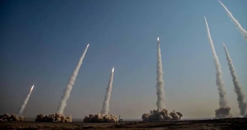 Dünya da 12 bin defa şehirleri yerle bir edecek bomba var! İşte o nükleer silaha sahip ülkeler Sözcü Gazetesi