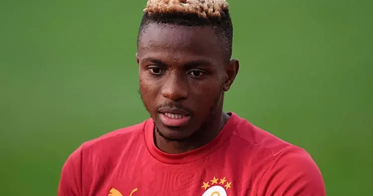 Napoli Başkanı De Laurentiis, Osimhen in transfer sürecini kasten mi uzatıyor?