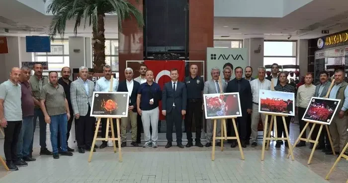 Tatvan’da 15 Temmuz konulu fotoğraf sergisi açıldı