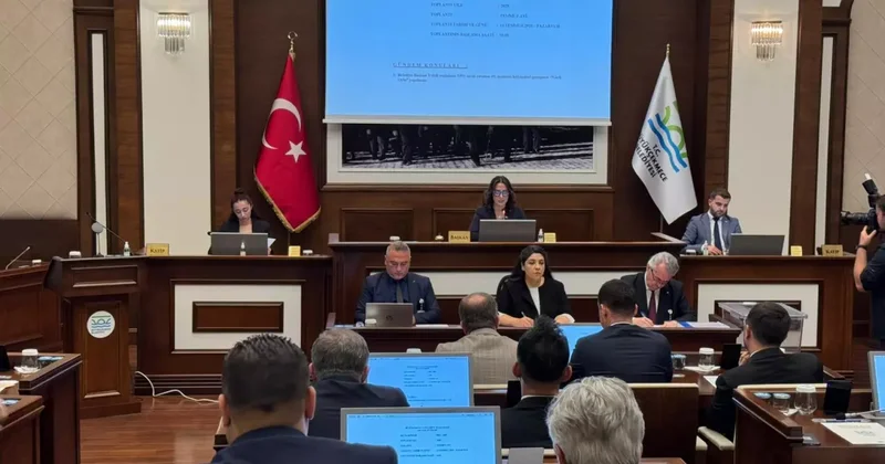 İstanbul ve Trabzon siyasetinde soyadı hakimiyeti... 4 belediyeye Çebi damgası
