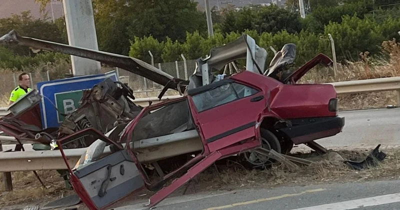 Bursa da otomobil bariyerlere çarptı: 1 ölü