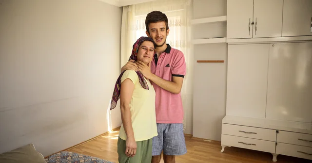 Fedakar annenin küçük dünyası ndaki büyük hayalleri Antalya Haberleri