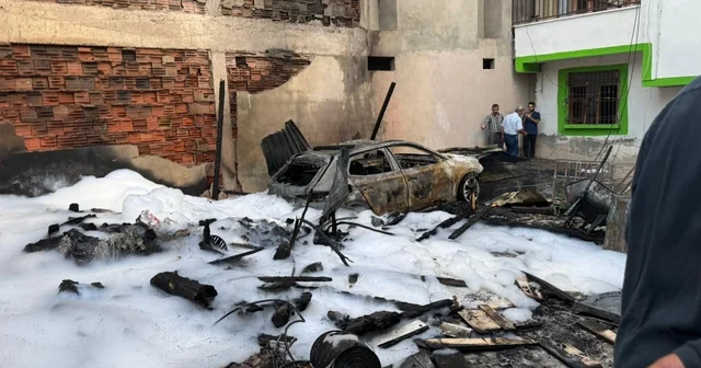 Odunlukta çıkan yangında 2 itfaiye eri ve 1 hamile kadın dumandan etkilendi Diyarbakır Haberleri