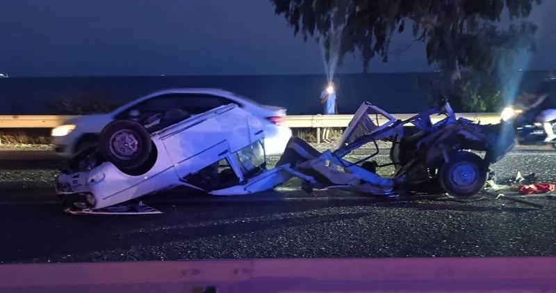 Bariyere giren araba ikiye ayrıldı: 1 ölü 1 yaralı