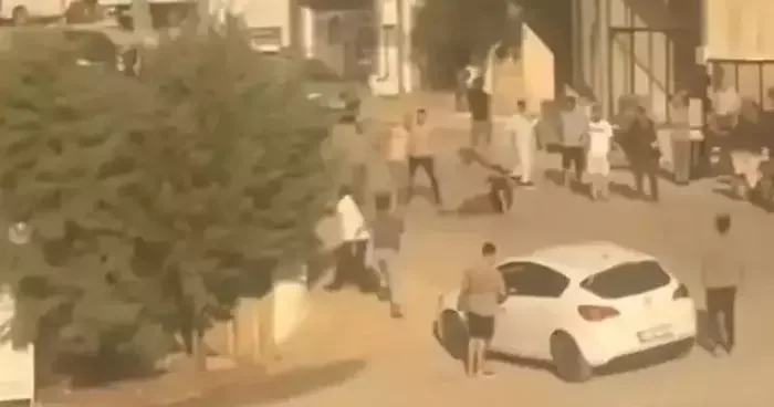 Hatay da kaza sonrası tartışma çıktı! Sopalar, yumruklar havada uçuştu