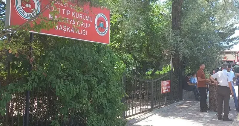 Yolda karşılaştığı 4 kişi tarafından dövüldü, hastanede öldü