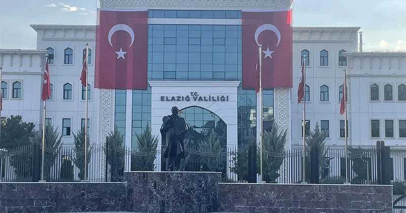 Vali, Atatürk’ü yok saydı! Devlet kurumuna Atatürk’ün resmi asılmadı Sözcü Gazetesi