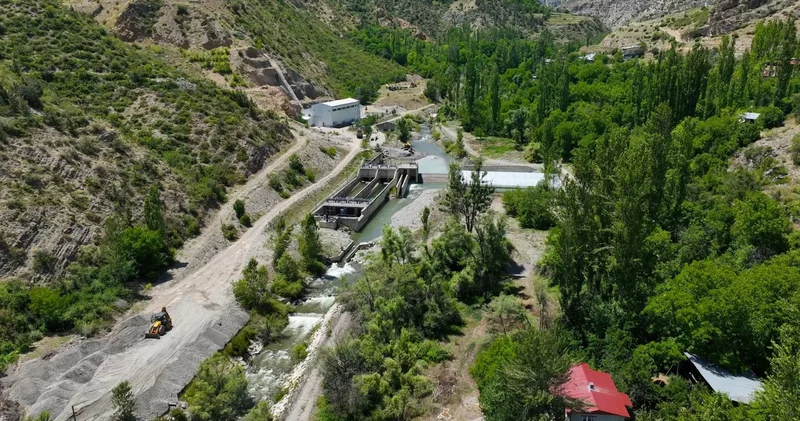 Tatil için geldiği Erzurum da çaya giren çocuk boğuldu