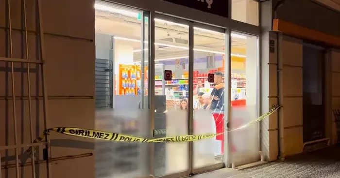 Bursa da dehşet anları! Markette sorulan soruyla çılgına döndü: Anne ve kızına kurşun yağdırdı