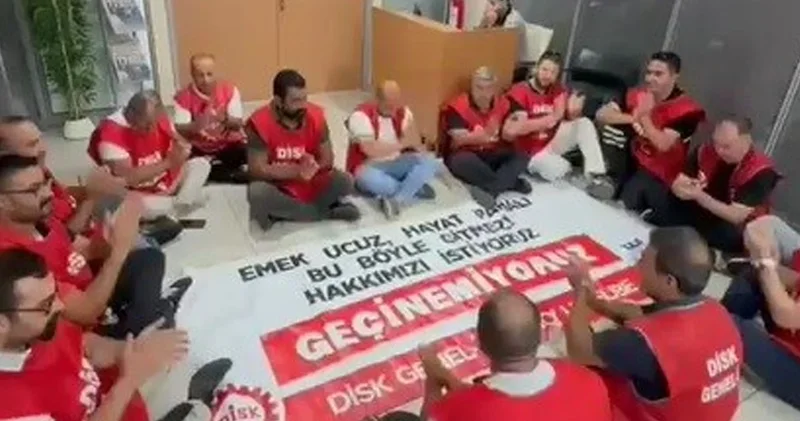 Maaşlarını alamayan işçiler, başkanın kapısına dayandı