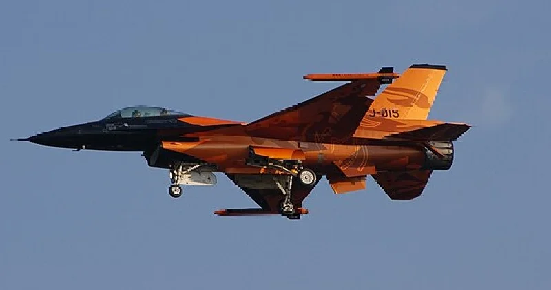 Polonya’nın F 16 filosunun modernizasyonu için 3,8 milyar dolarlık anlaşma imzalandı