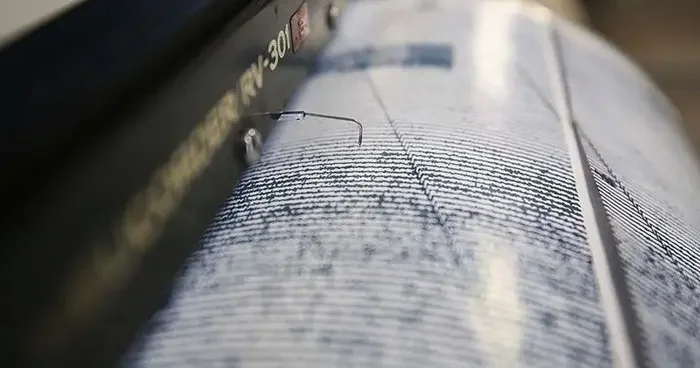 Balıkesir Sındırgı da art arda iki deprem: On dakika arayla 3.6 ve 4 şiddetiyle sallandı