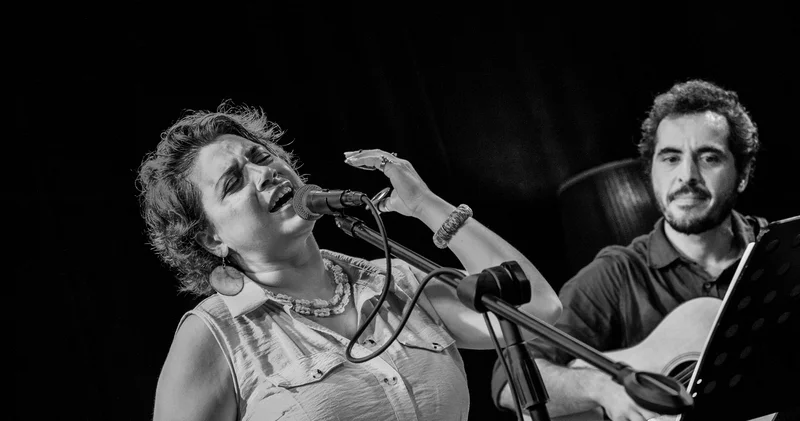 Hafıza, müzik ve kadınlar: Women of Rebetiko Agos
