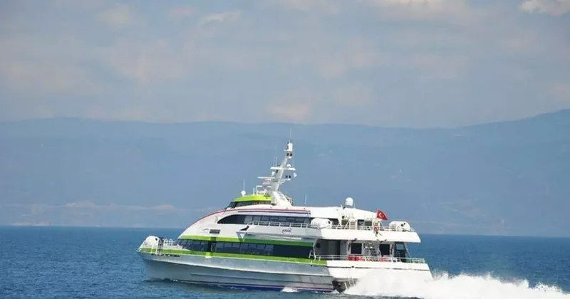 Deniz ulaşımına şiddetli rüzgar engeli! Seferler iptal edildi