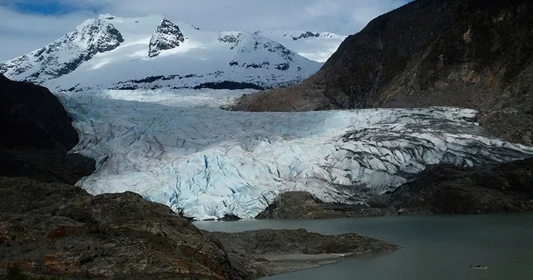 Alaska da tahliye çağrısı