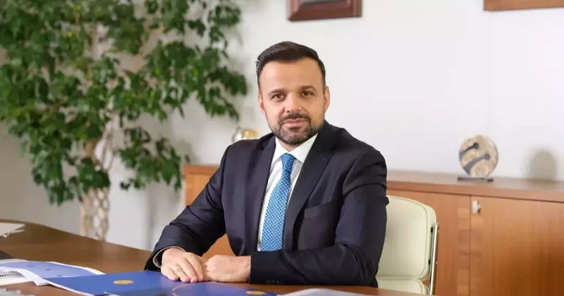 Turkcell in net kârı ikinci çeyrekte arttı