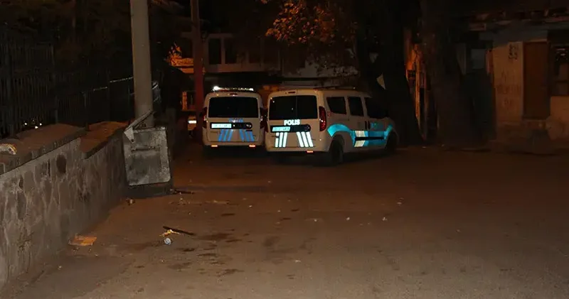 Çankırı’da zabıta memurlarına seyyar satıcılardan bıçaklı saldırı; 2 yaralı, 5 gözaltı
