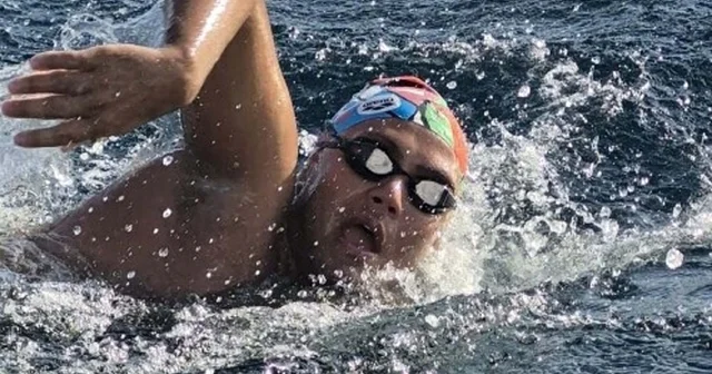 Manş ı geçen otizmli ultra maraton yüzücüsü Tuna nın yeni hedefi Cebelitarık Boğazı İzmir Haberleri