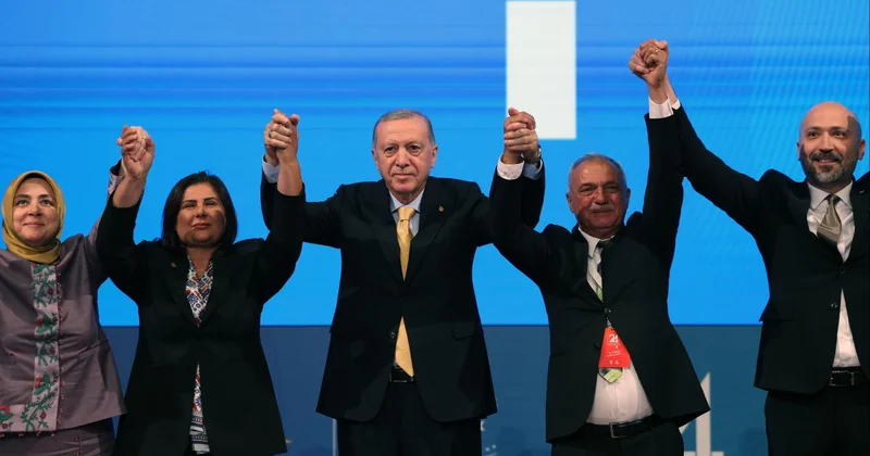 AK Parti ye 9 belediye başkanı katıldı