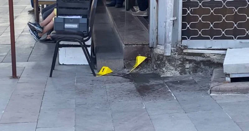 Pet şişe içinde karışım hazırlayıp kahvehane önüne attılar: 1 kişi yüzünden yaralandı
