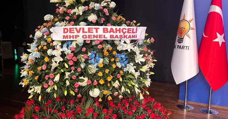 Bahçeli den AK Parti ye anlamlı çiçek