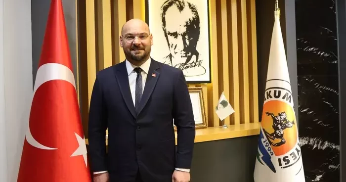 AK Parti ye geçeceği iddia ediliyordu! CHP li belediye başkanı Serhat Türkel den açıklama geldi