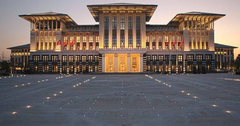 Saray kayyum ve tutuklamalara işaret etti! Süreçte kritik mesaj