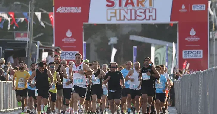 ‘İstanbul’u Koşuyorum, Şehri Yaşıyorum’ yarışına 4 bin 500 kişi katıldı