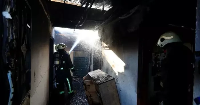 Antalya da alt katta yakılan soba üst katı küle çevirdi