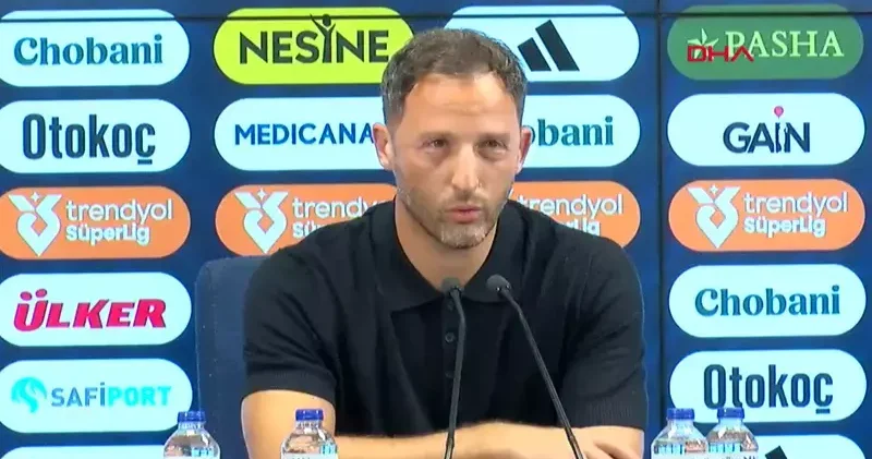 Domenico Tedesco: Bazen 1 kişi fazla oynamak o kadar da kolay değildir