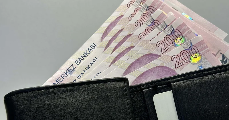 Ücretli çalışan sayısı martta yıllık bazda sınırlı arttı