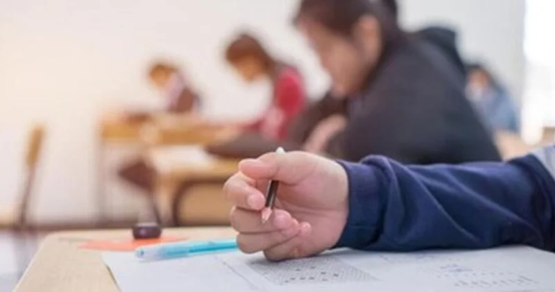 Devamsızlıktan kalma var mı, kaç günde sınıf tekrarı olur? 2025 Ortaokul, lise devamsızlıktan sınıfta kalma var mı?