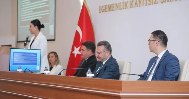 Eskişehir Valisi Aksoy, Ellerim Sesin Olsun Projesi kursiyerlerine sertifika verdi Eskişehir Haberleri
