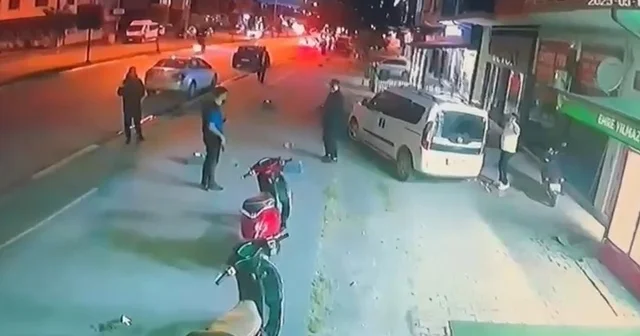 JASAT dedektifi, firari hükümlüyü tıraş olurken fark edip yakaladı; takip anı kamerada Sakarya Haberleri