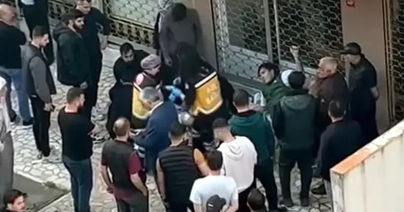 Avcılar’da internet kafede kavga: 2 yaralı