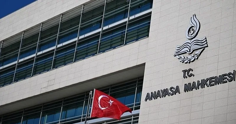 Yürürlüğü durdurma ve iptal istemi... CHP, bazı kanunlarla ilgili AYM ye başvurdu
