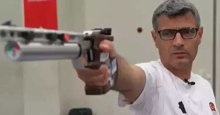 Milli sporcu Yusuf Dikeç NATO tanıtım videosunda yer aldı