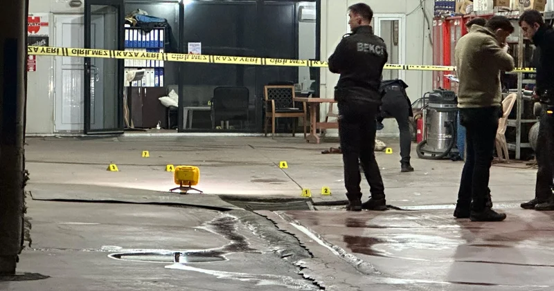 Sakarya da iş yerinde çıkan tartışmada kan aktı