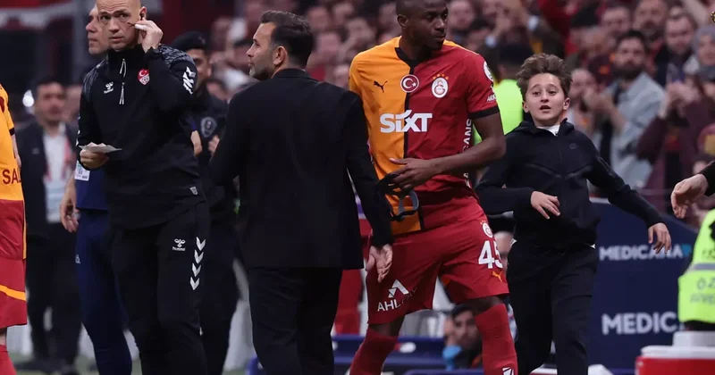 Osimhen veda mı ediyor? Okan Buruk tan transfer açıklaması