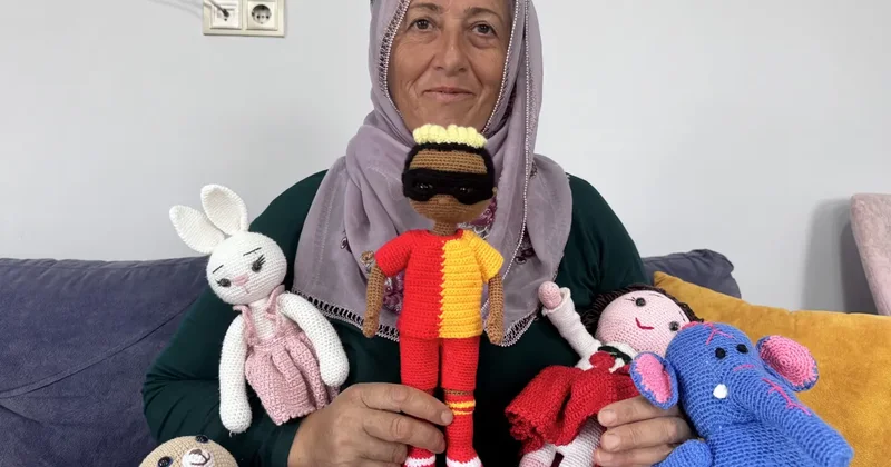 Tarlada saban, evde örgü: Neslihan teyzeden Osimhen e anlamlı hediye