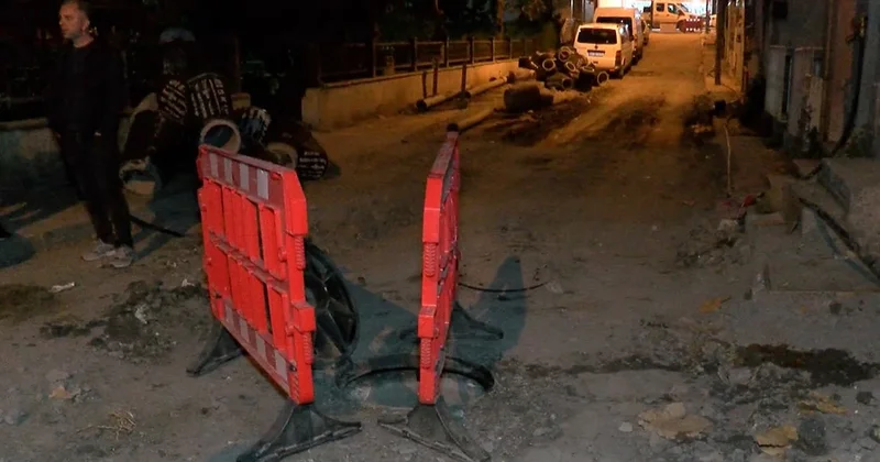 İstanbul da peş peşe patlamalar: Sokak trafiğe kapatıldı Sözcü Gazetesi