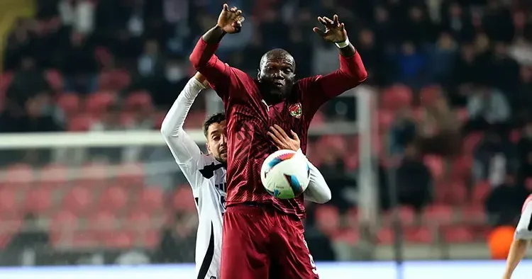 Aboubakar ın yeni adresi belli oluyor! Sürpriz takım