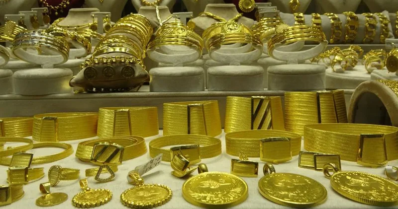 Altın piyasasında dalgalanma sürerken uzmanından altın uyarısı: Bu 3 gelişmeye dikkat