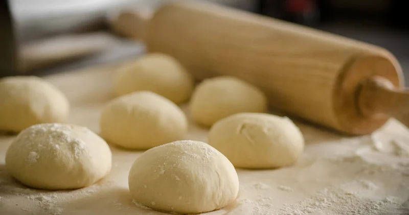 Hamuru yastık gibi kabartan doğal yöntem! Puf puf kabaran poğaça için hamura bunu eklemek yetiyor