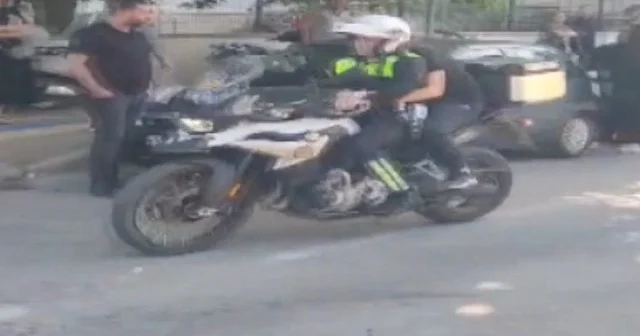 LGS’ye geç kalan öğrencileri polis yetiştirdi VİDEO İZLE