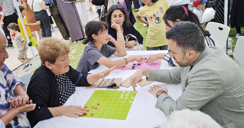 İstanbul da Torun Tombalak Festivali düzenlendi