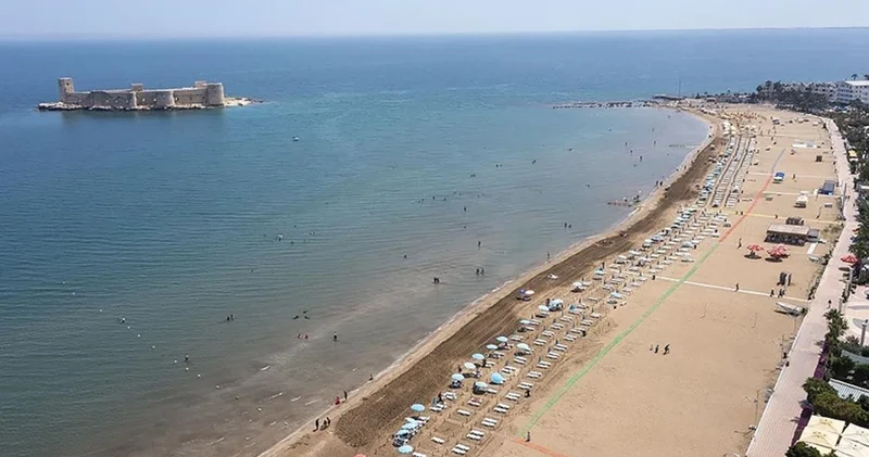 Mersin de deniz hava kadar sıcak!
